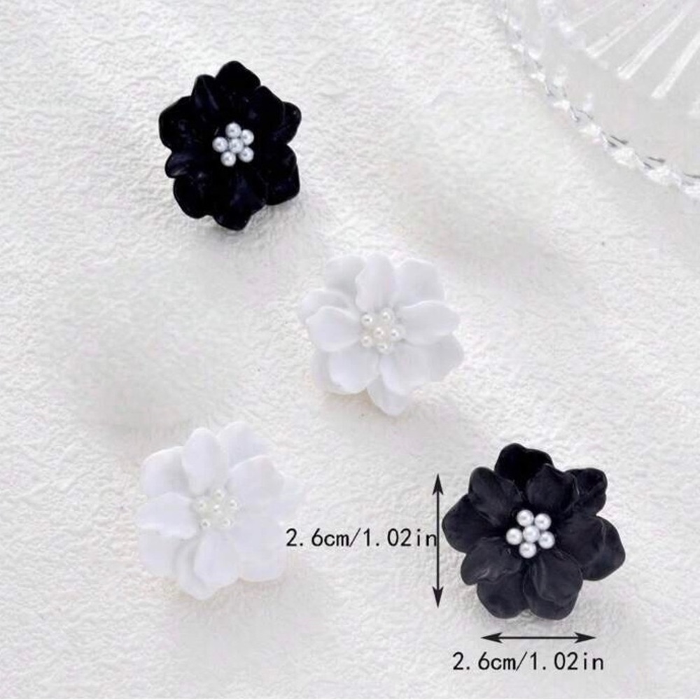 Black and White Floral Earrings - Picture 2 of 2